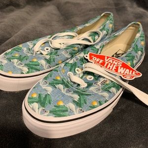 Authentic Vans Swan Pattern Completely New w/ tags